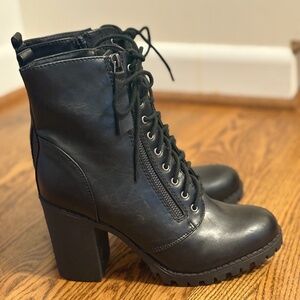SODA Black Heeled Combat Boots – Size 8.5